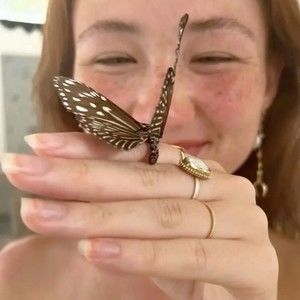 Meet your Posher, Afia